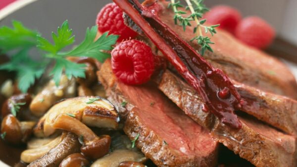 Blog - Pato con rocas de frutos rojos y jugo de setas